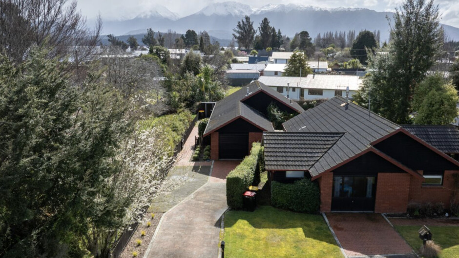 Matai by the Lake - Te Anau