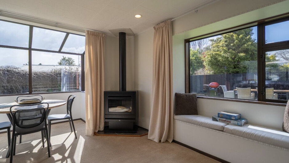 Matai by the Lake - Te Anau