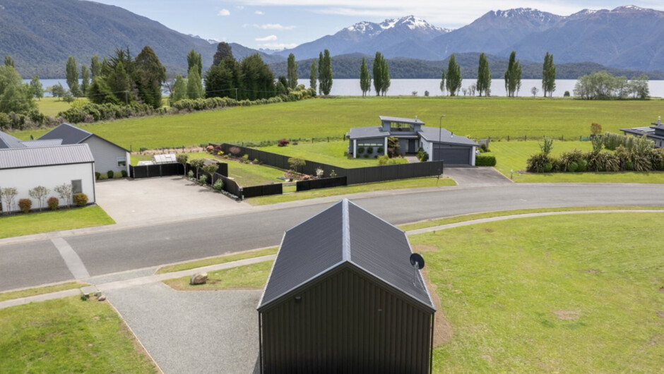 Glaisnock Cottage - Te Anau Holiday Home