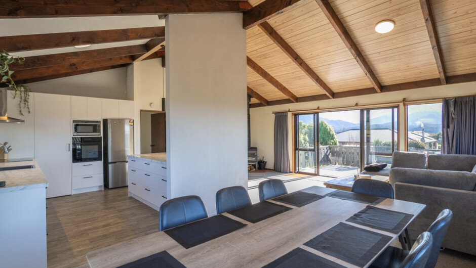 Four Peaks Matai Escape - Te Anau
