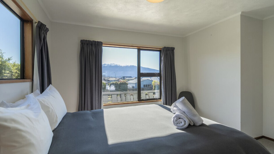 Four Peaks Matai Escape - Te Anau