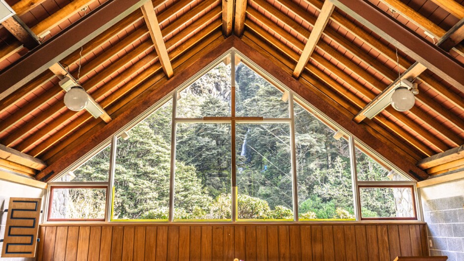 Gentle alpine walk in Arthur's Pass National Park