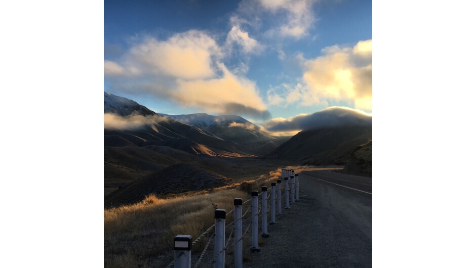 The tussock-clad Lindis Pass into Central Otago