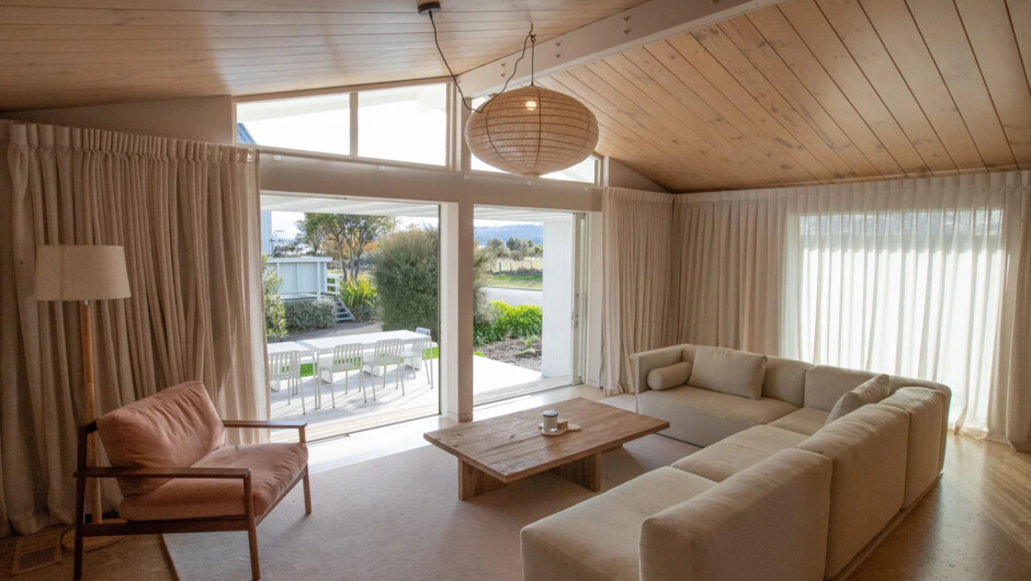 Relax in the sunny lounge - indoor-outdoor flow at its best