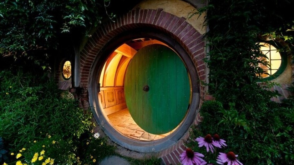 Hobbiton Movie Set