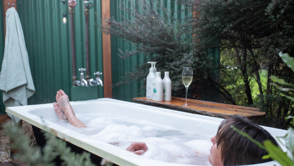 Outdoor bath for unwinding on starlit nights.