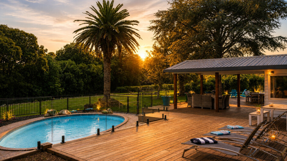 Pool and BBQ area