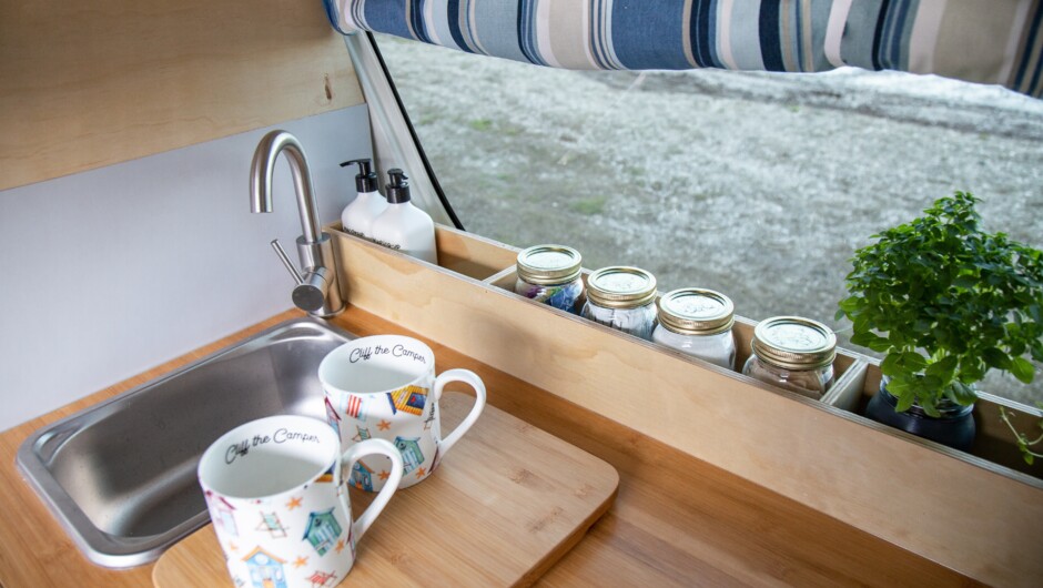 Kitchen sink