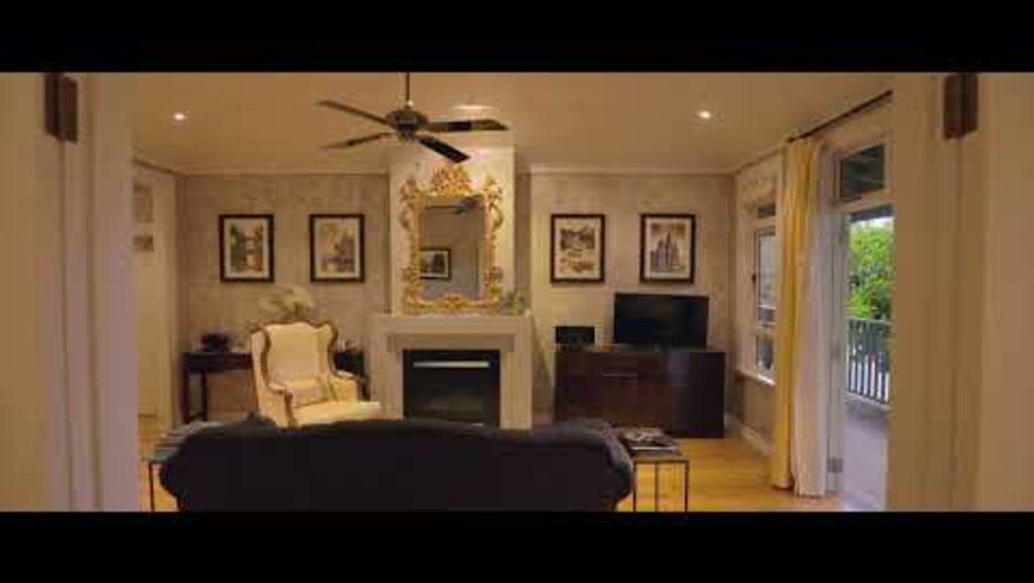 Step inside the Hilliard Suite, a favourite for couples and honeymoon stays in New Zealand.