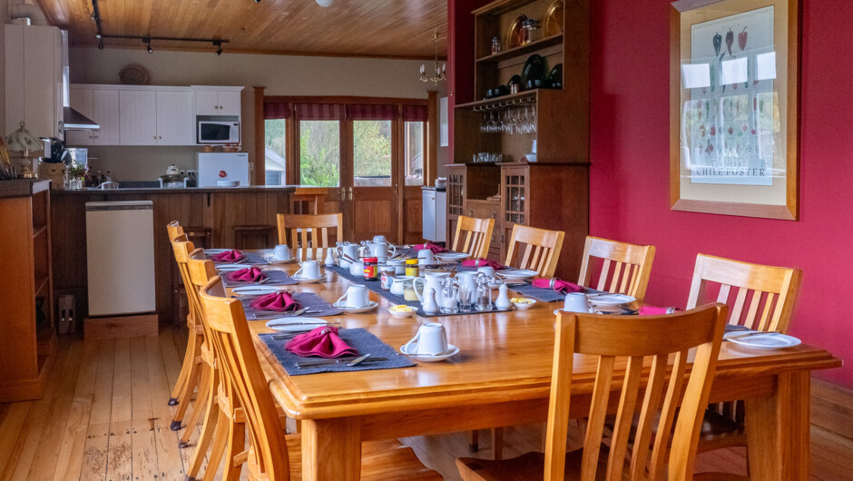 Holly Homestead Breakfast room, table set for 8 guests