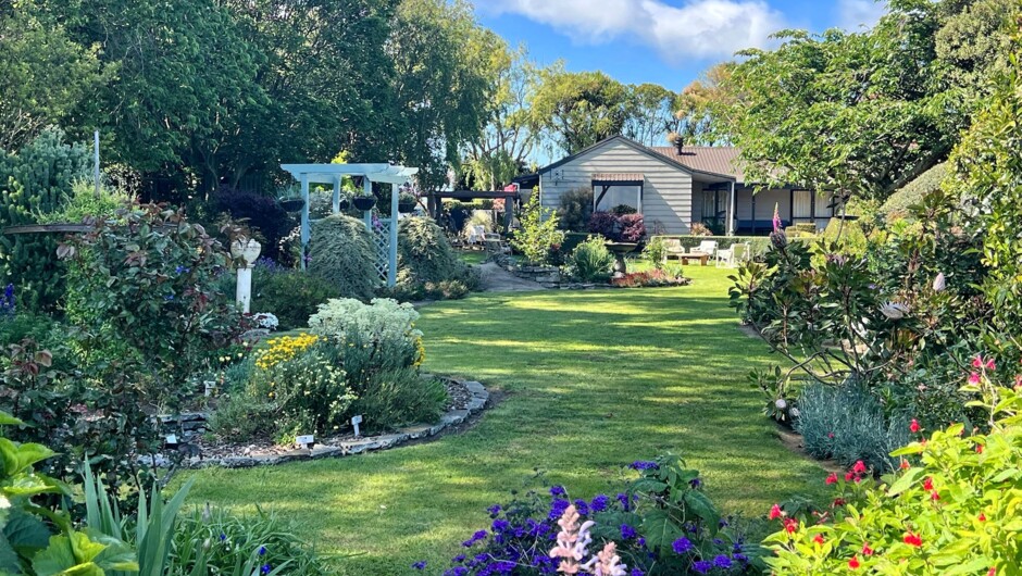Taranaki Fringe Garden Festival 2026.  Fri 30th Oct - Sun 8th Nov 2026