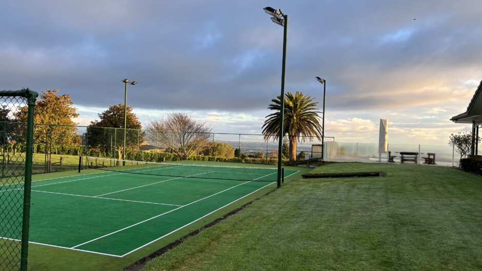 Commanding Court Views