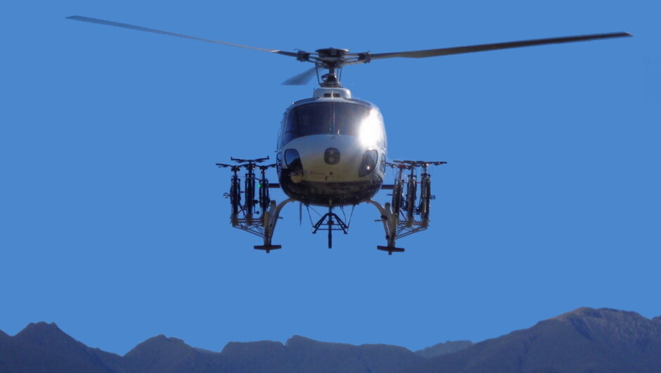 Heli with bikes