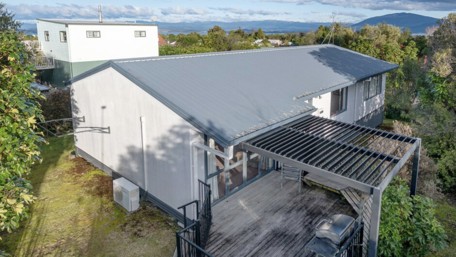 Hoani Honey - Kuratau Holiday Home
