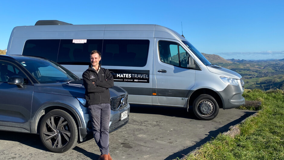Sprinter &amp; Jeremy at Te Mata Peak