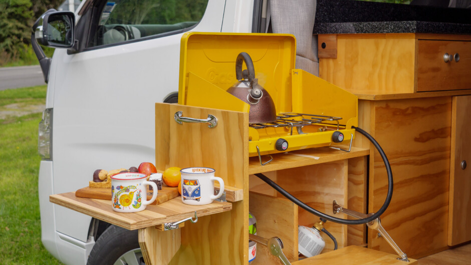 Pull out kitchen