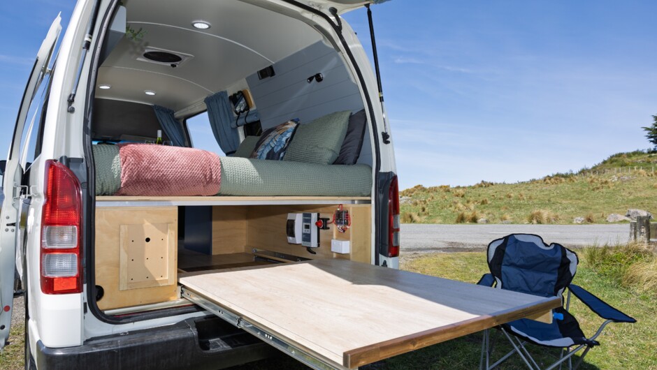 Pull out table