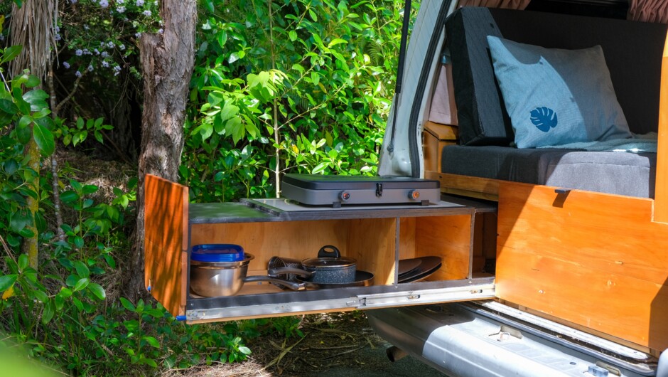 Pull out kitchen