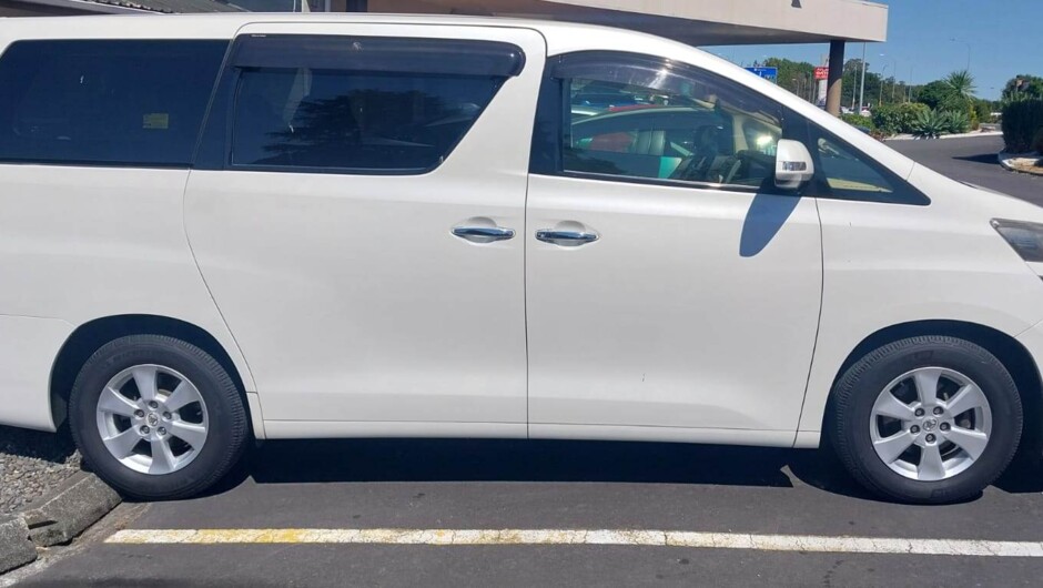 7 Seaters Car Hire