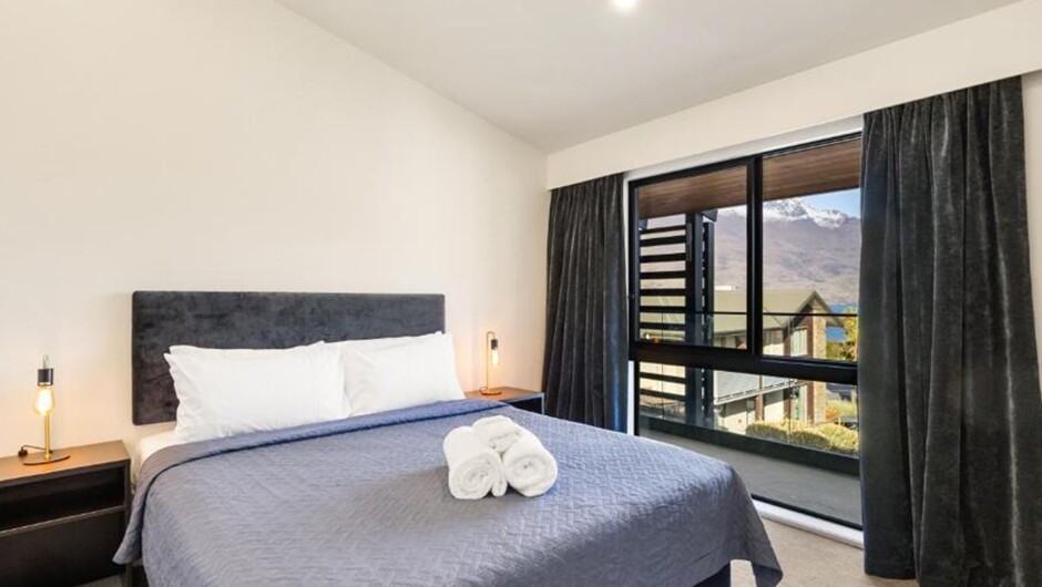 Deluxe One Bedroom Apartment