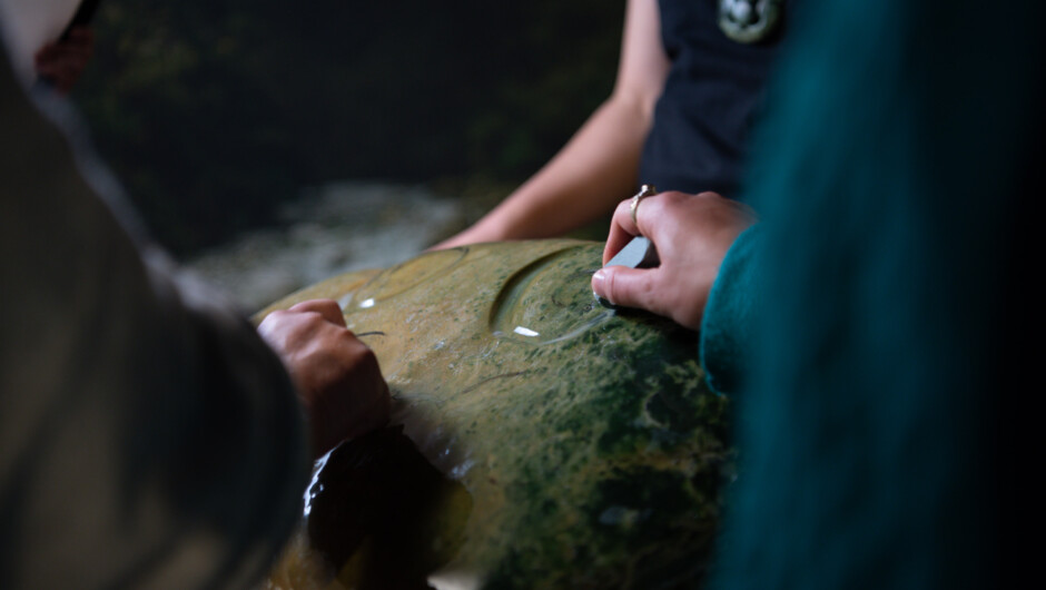 Try original carving methods and shape pounamu with sandstone.