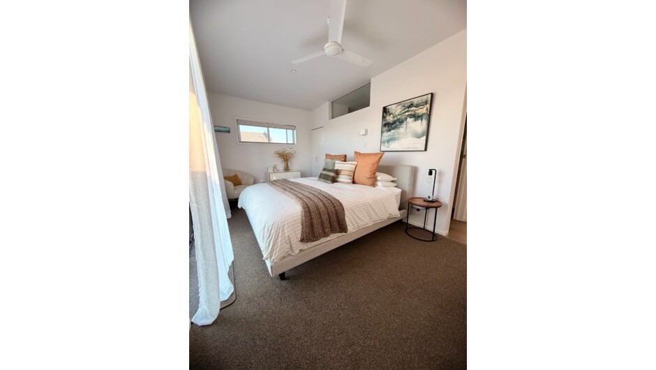 Studio Two - bedroom with sea views