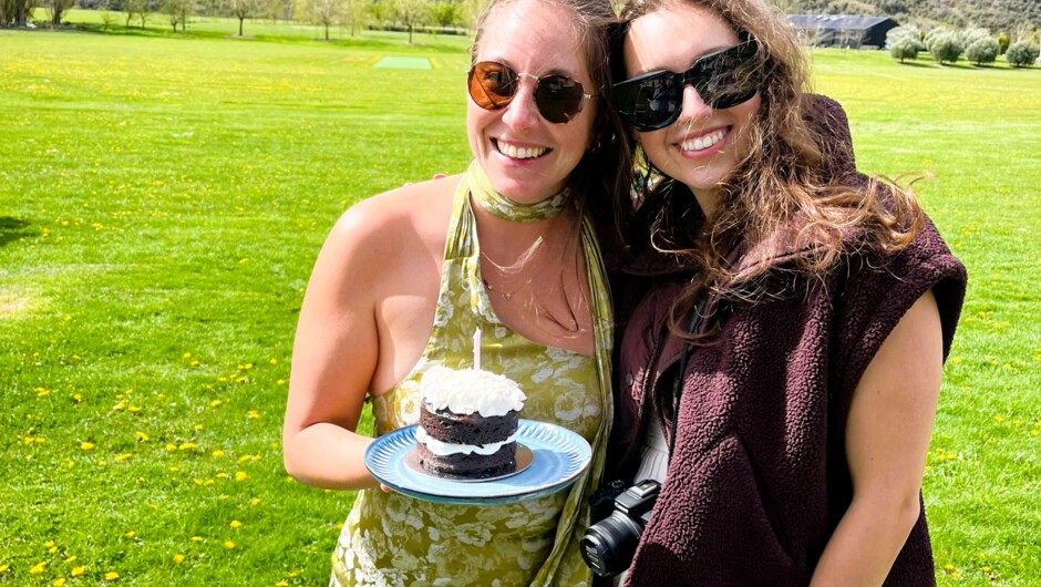 Celebrate birthdays &amp; special occasions with a flexible Queenstown Wine Hopper tour