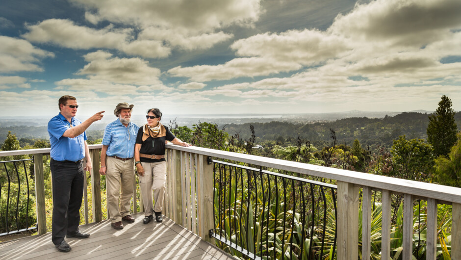 Private Auckland West Coast  Food &amp; Wine Region Tour - TIME Unlimited Tours
