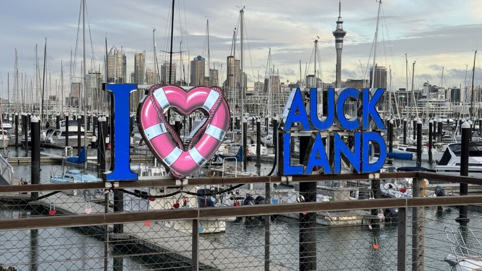 Auckland Private Tour including Airport Transfer with TIME Unlimited Tours