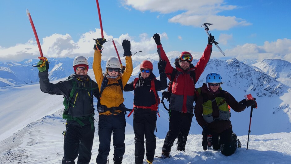 OENZ - Outdoor Education New Zealand Alpine mountaineering course in Arthurs Pass