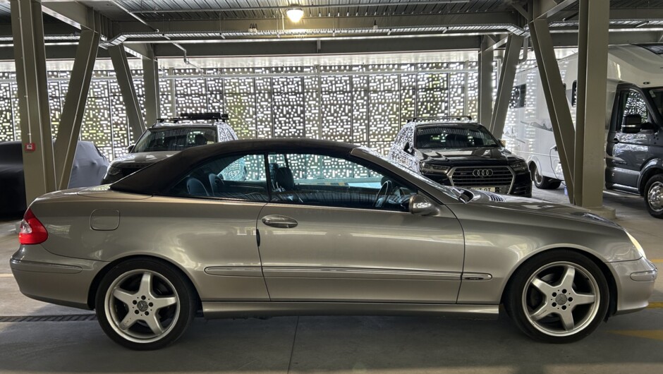 Travel Mercedes Class in elegance and style