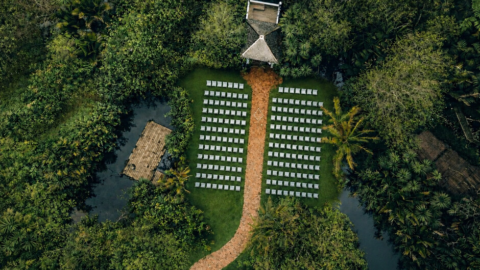 The Palm Isle garden wedding ceremony in Auckland