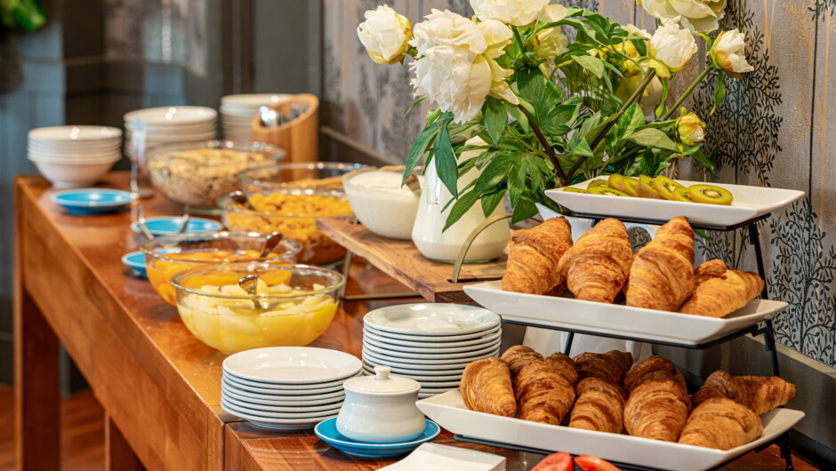 Buffet Continental Breakfast