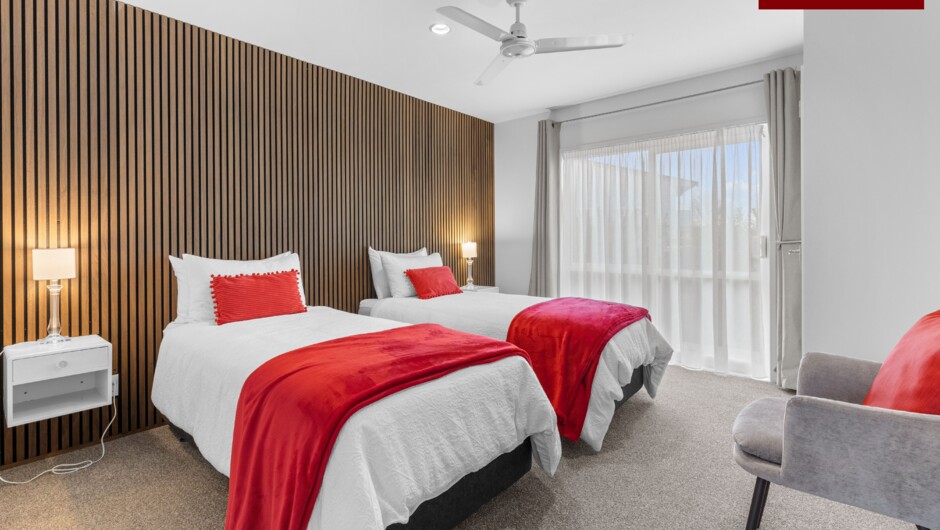 6 Bedroom 6 Bathroom Ensuite House
