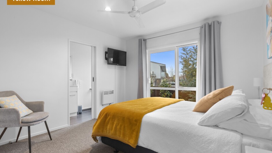 2 Bedroom 2 Bathroom Suite
3 Bedroom 3 Bathroom Suite
6 BEDROOM 6 BATHROOM ENSUITE HOUSE