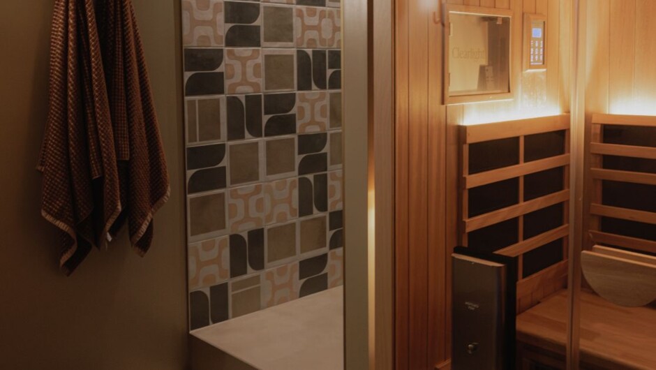 Clearlight private infrared Sauna room
