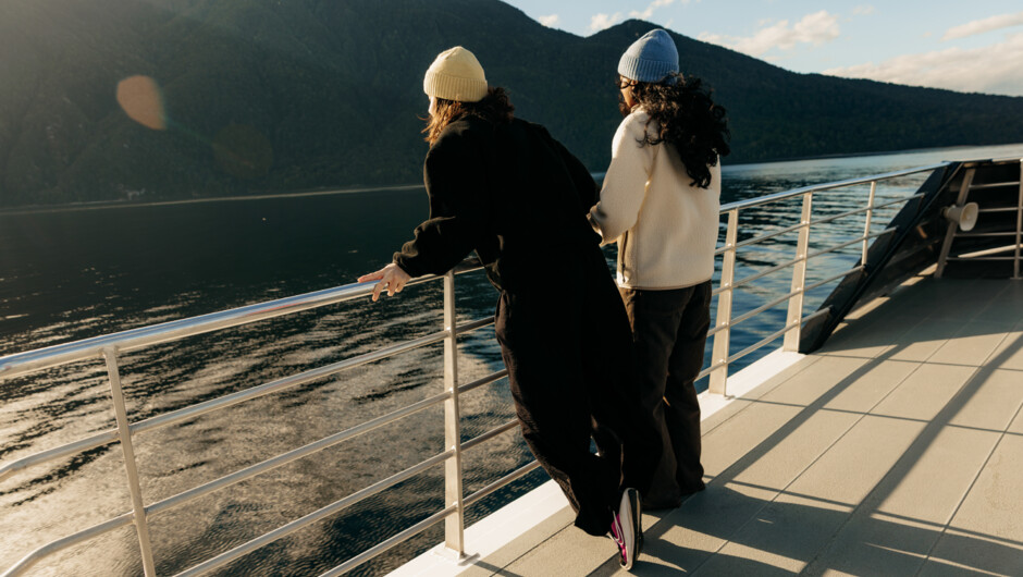 Te Anau Glowworms Caves cruise