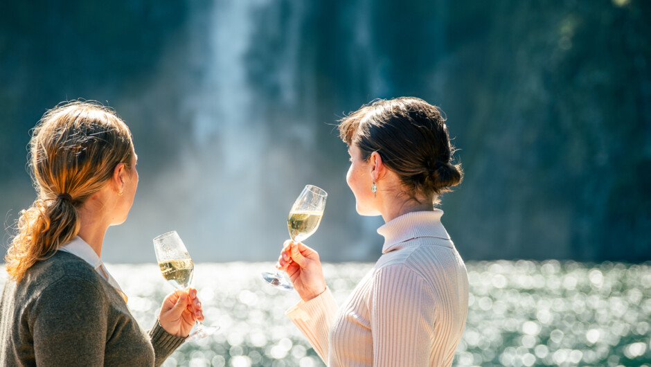 Milford Sound Premium Cruise sparking wine