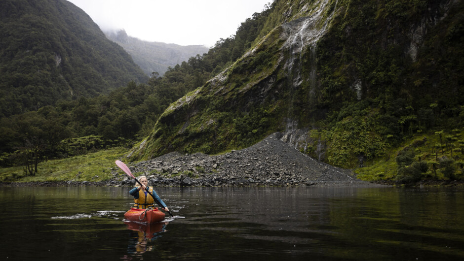 Discovery Expedition kayaking