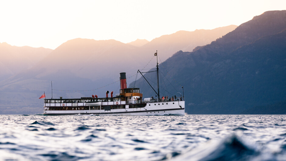 TSS Earnslaw Lake Cruise Lake Whakatipu
