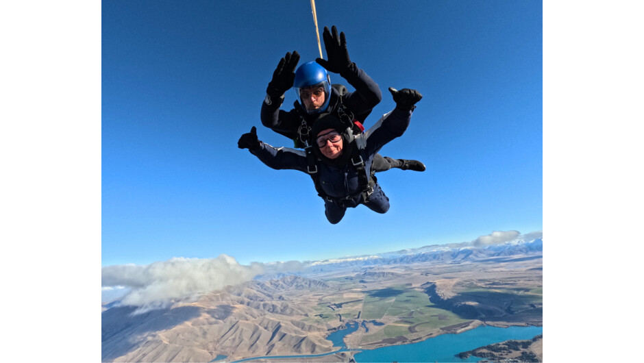 Soar to 16,500 feet (5,000 meters) for the ultimate skydiving thrill in New Zealand. Skydive Mount Cook provides 65 seconds of freefall followed by a 5-minute scenic parachute canopy ride over Lake Pukaki.