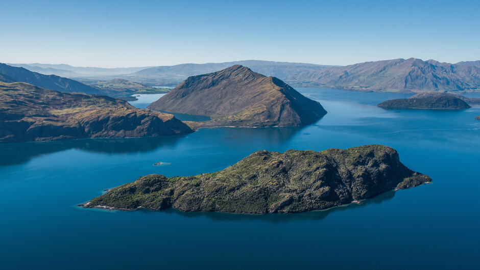 A private-charter view of Wānaka's islands