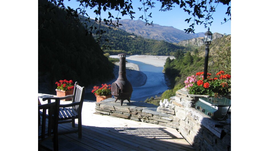 ショットオーバー川を見下ろすチェリーツリー・ハウス