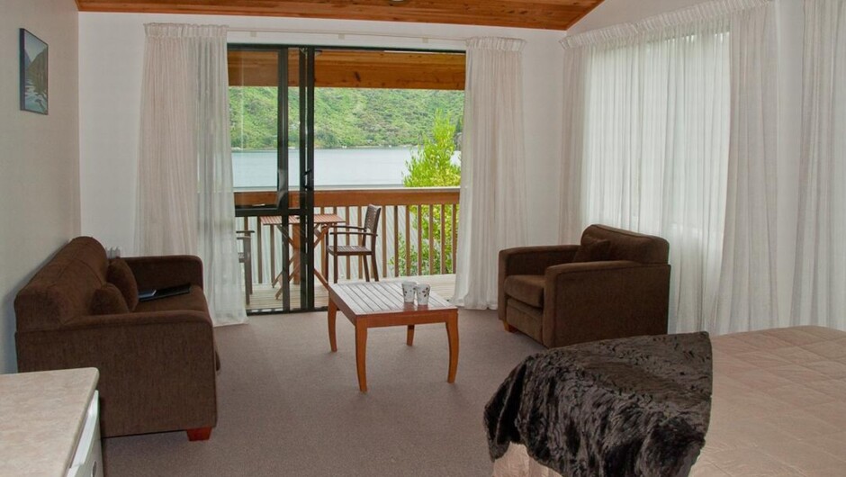 鹦鹉小屋，窗外的洛克马拉湾美景