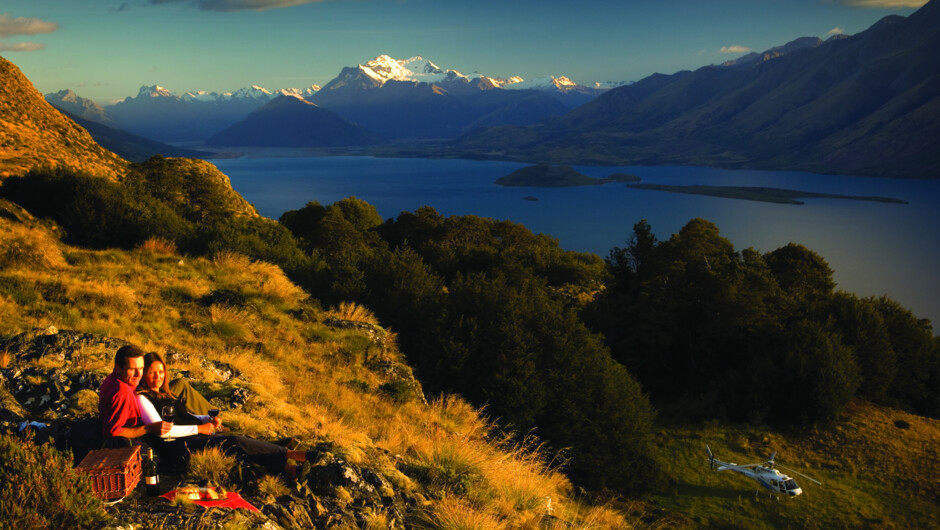 NEW ZEALAND Blanket-Bay-Heli-Picnic