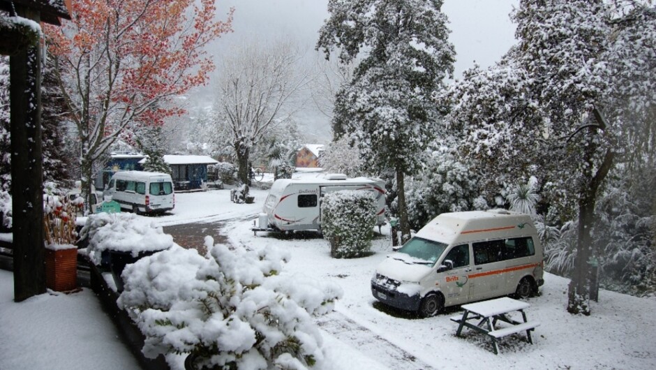 Queenstown Holiday Park & Motels Creeksyde in Winter.