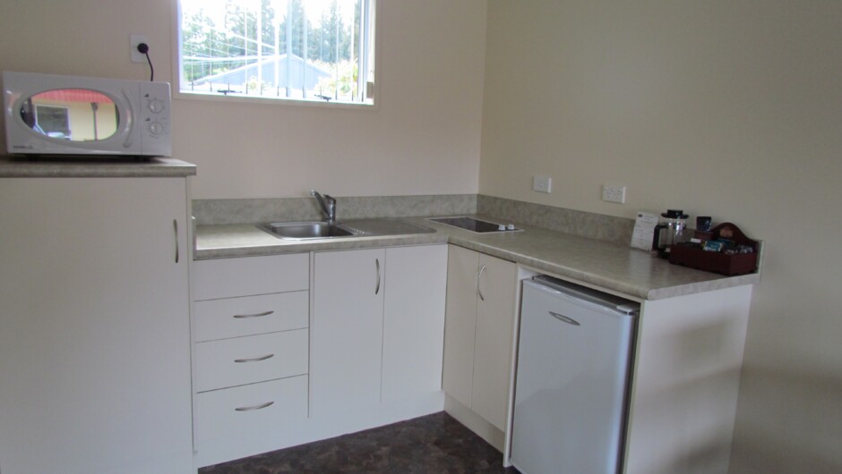 All motel apartments at Amber Court Motel have kitchen facilities