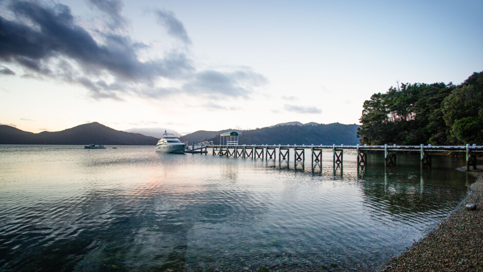 拉伊蒂希浮船码头