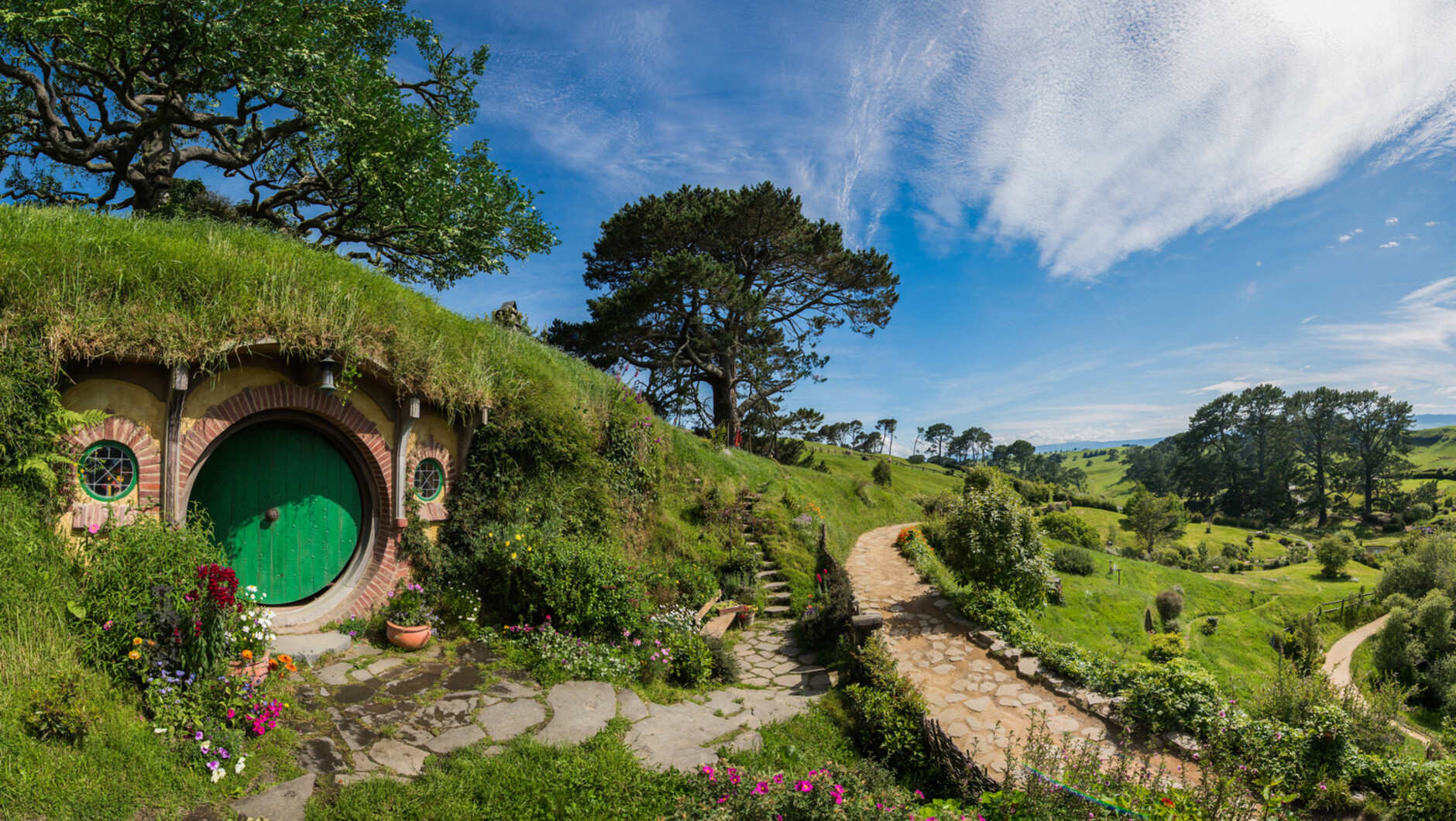 Hobbiton Movie Set Tours Activities Day Trips In Waikato New Zealand