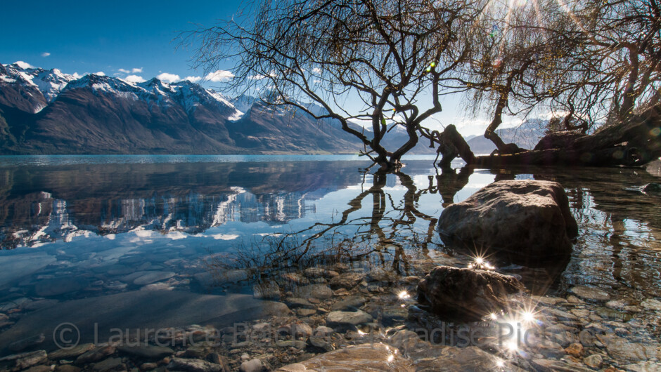 クィーンズタウン郊外、ワカティプ湖畔のリトル・パラダイス